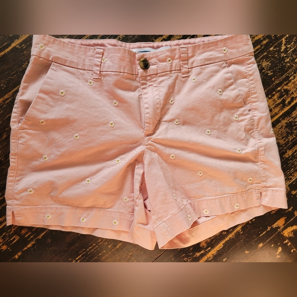 Old Navy Mid Rise Shorts - Picture 1 of 7